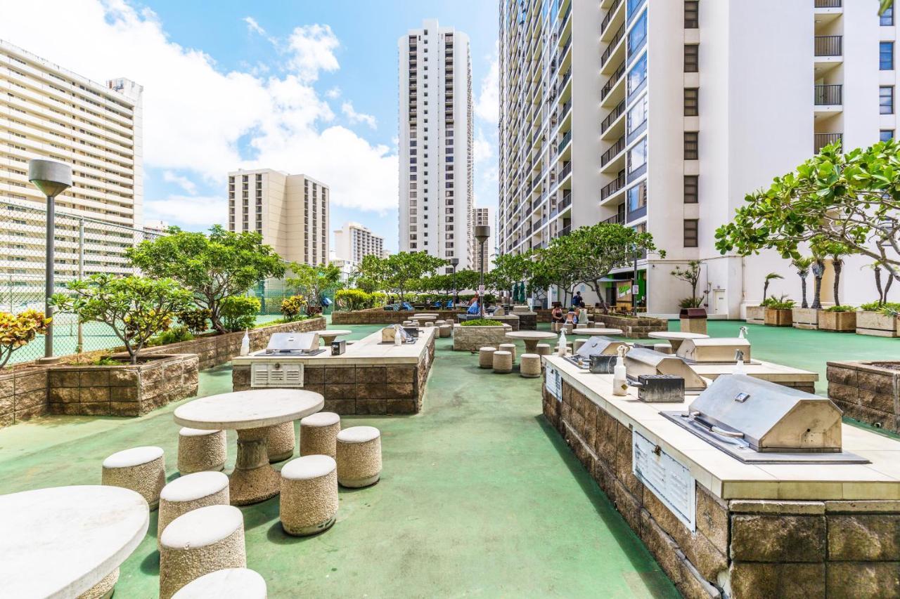 Tropical Bliss, Mountain View Condo Near Waikiki Beach With Free Parking Honolulu Bagian luar foto