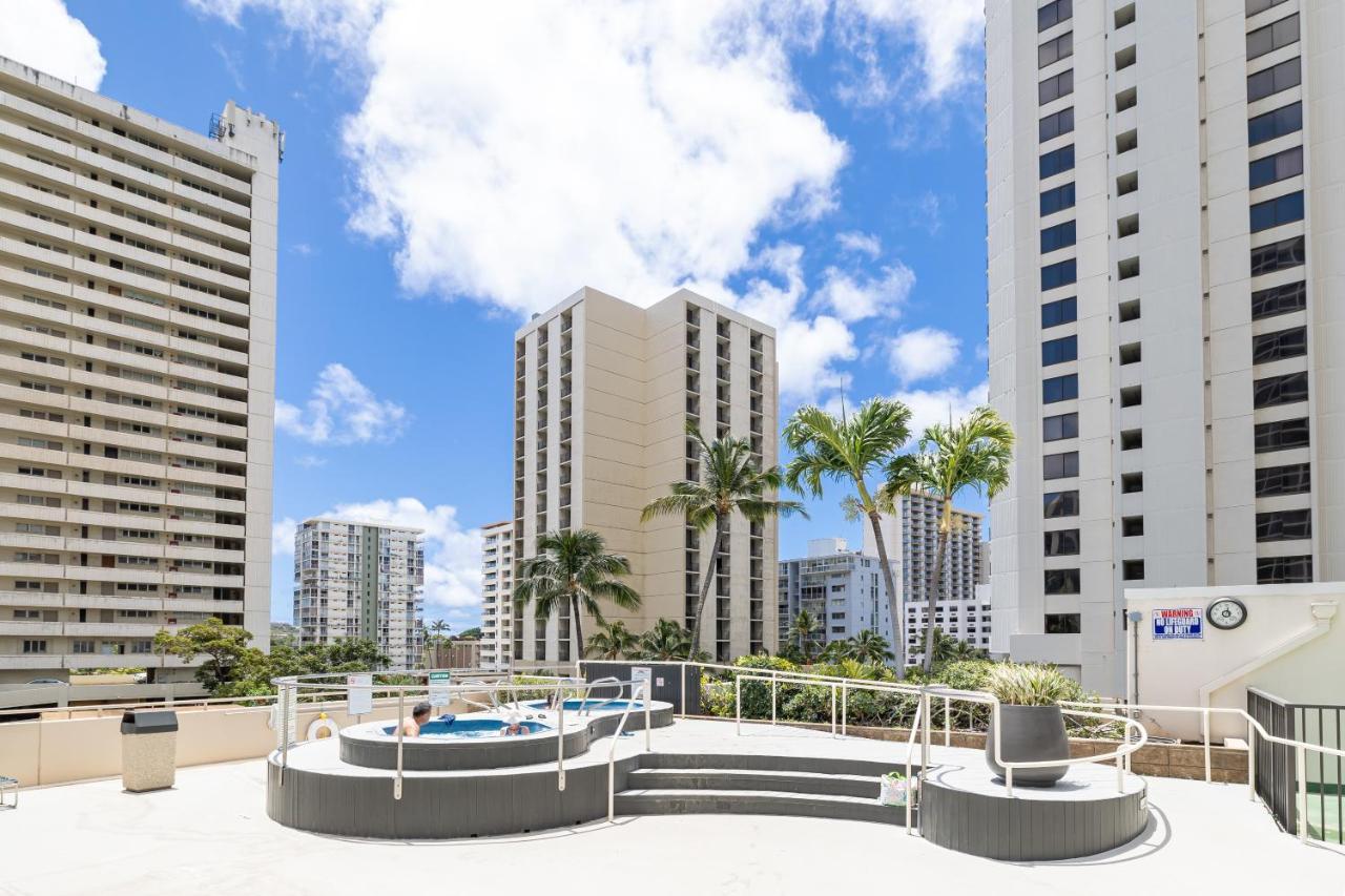 Tropical Bliss, Mountain View Condo Near Waikiki Beach With Free Parking Honolulu Bagian luar foto