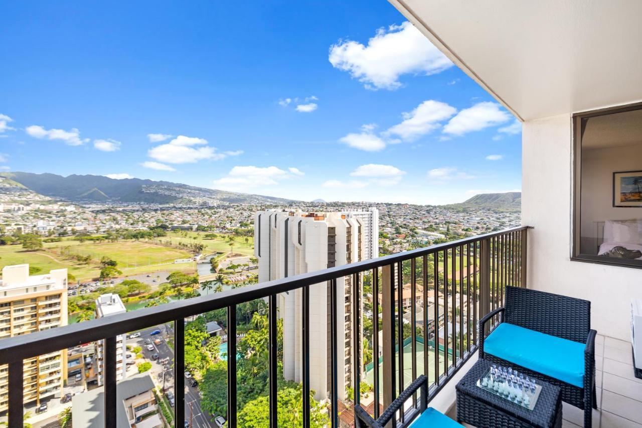 Tropical Bliss, Mountain View Condo Near Waikiki Beach With Free Parking Honolulu Bagian luar foto