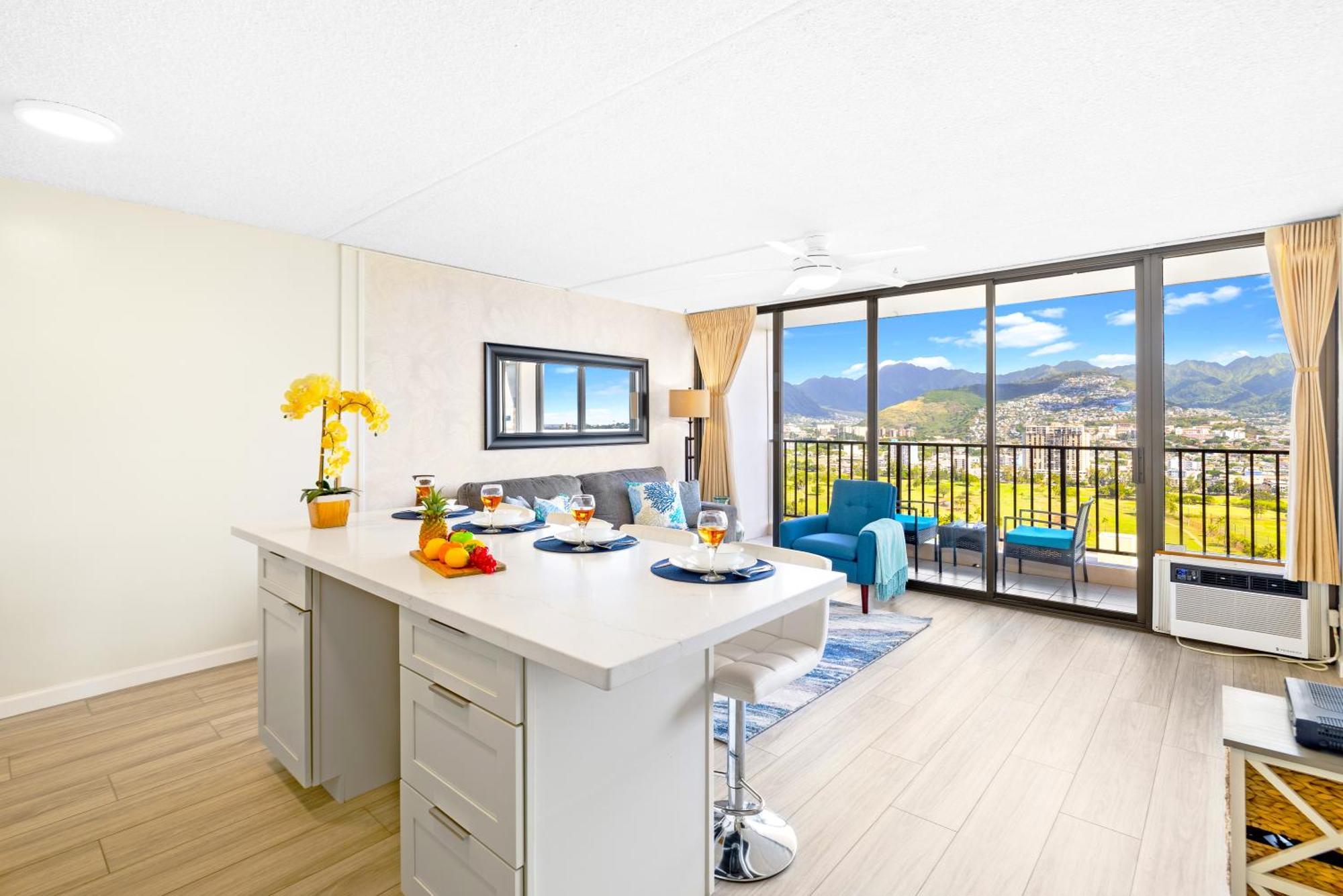 Tropical Bliss, Mountain View Condo Near Waikiki Beach With Free Parking Honolulu Bagian luar foto