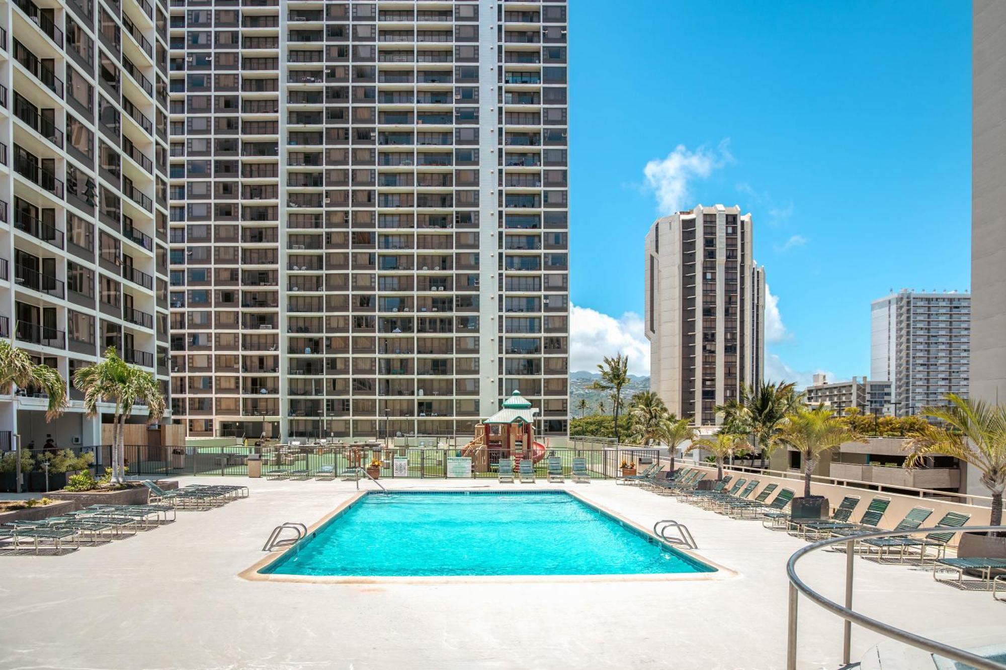 Tropical Bliss, Mountain View Condo Near Waikiki Beach With Free Parking Honolulu Bagian luar foto